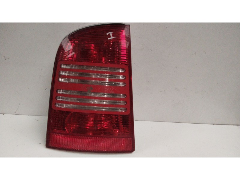 Recambio de piloto trasero izquierdo para skoda octavia berlina (1u2) ambiente referencia OEM IAM 1U6945111C  