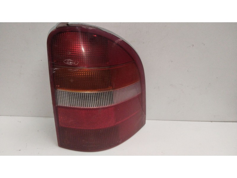 Recambio de piloto trasero derecho para ford mondeo familiar (gd) ambiente referencia OEM IAM YS7113A602CA  