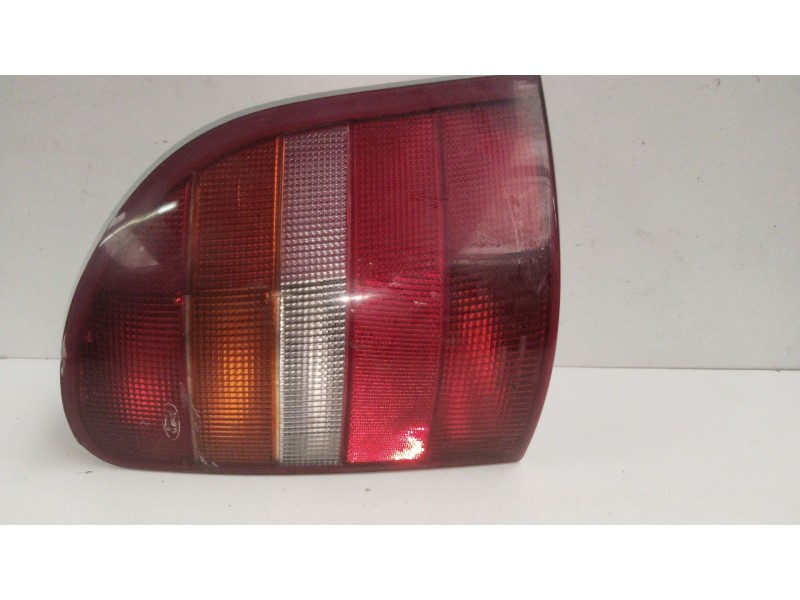 Recambio de piloto trasero derecho para ford mondeo familiar (gd) ambiente referencia OEM IAM YS7113A602CA  