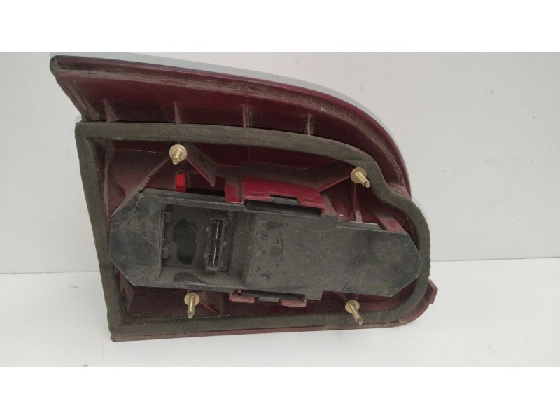 Recambio de piloto trasero derecho para ford mondeo familiar (gd) ambiente referencia OEM IAM YS7113A602CA  