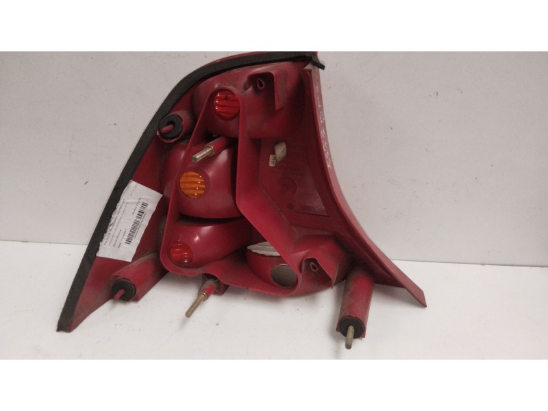 Recambio de piloto trasero derecho para ford focus berlina (cak) ghia referencia OEM IAM 1150021  