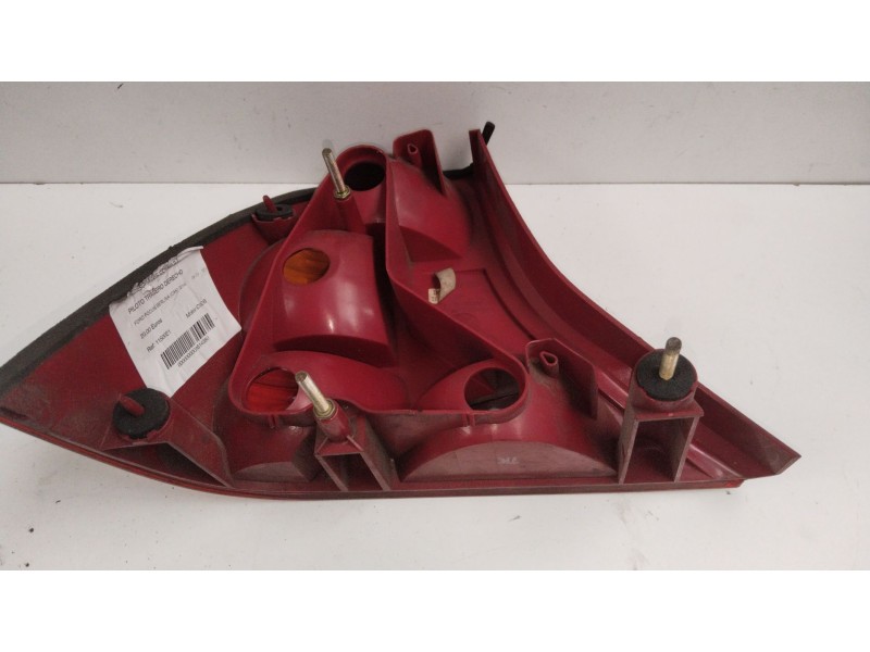 Recambio de piloto trasero derecho para ford focus berlina (cak) ghia referencia OEM IAM 1150021  