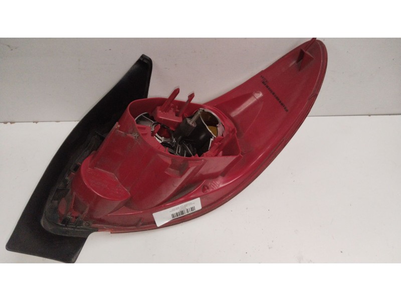 Recambio de piloto trasero izquierdo para peugeot 206 berlina x-line clim referencia OEM IAM 6350P1  