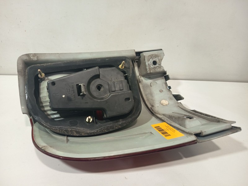 Recambio de piloto trasero derecho para ford galaxy i (wgr) 1.9 tdi referencia OEM IAM 964466  