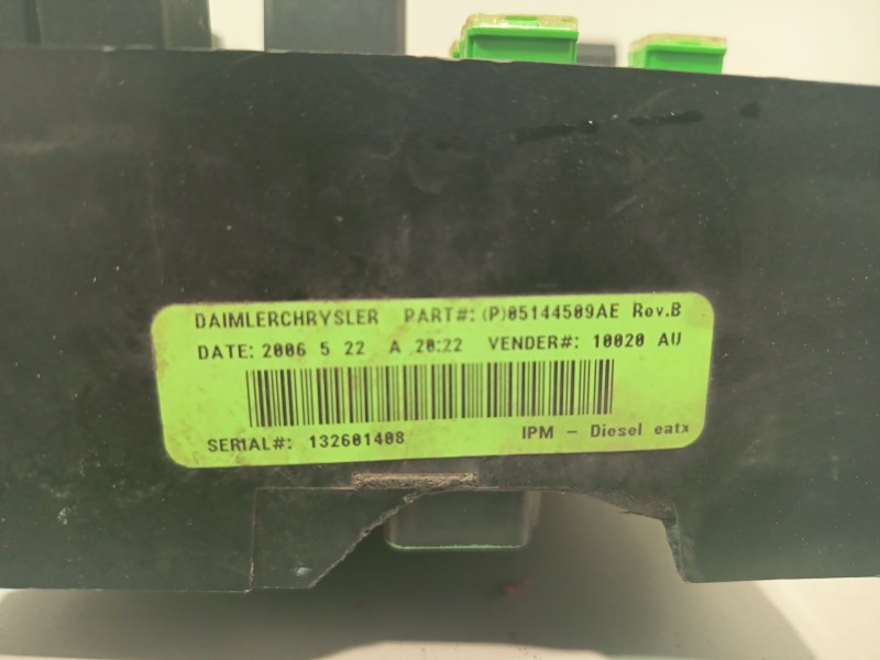 Recambio de caja reles / fusibles para chrysler voyager iv (rg, rs) 2.8 crd referencia OEM IAM R4727079AF  