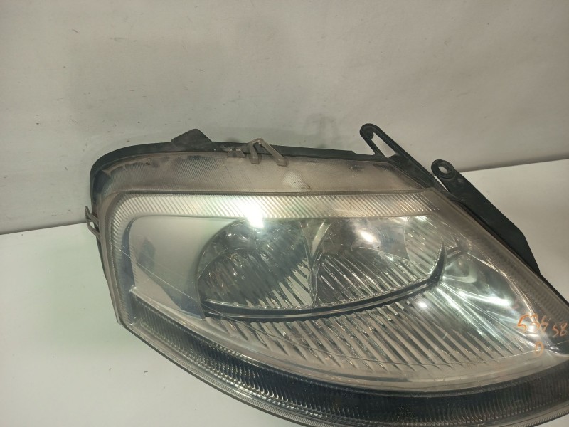 Recambio de faro derecho para citroën c3 i (fc_, fn_) 1.4 hdi referencia OEM IAM 9647214180  