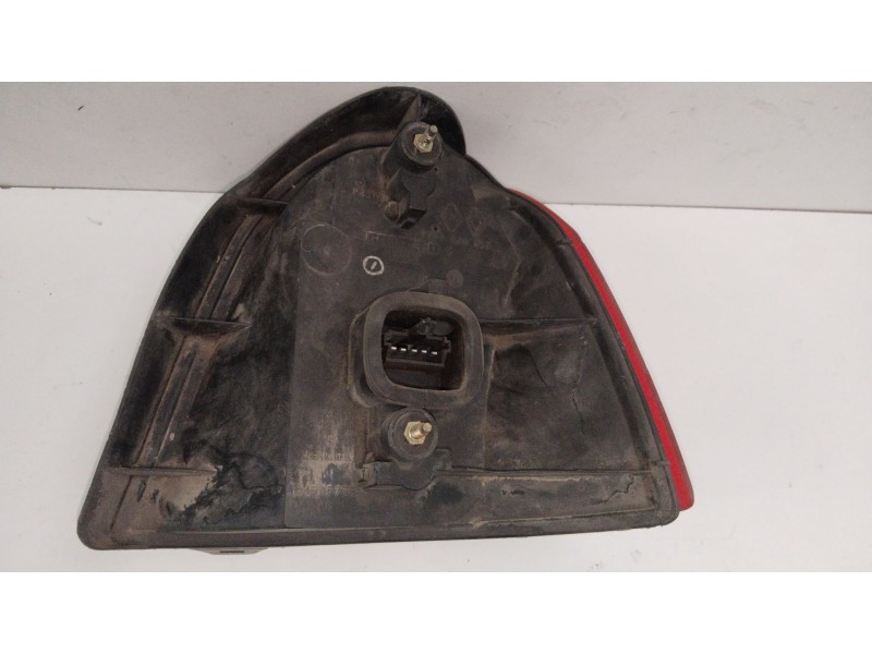 Recambio de piloto trasero izquierdo para renault twingo (co6) 1.3 (c063/64) referencia OEM IAM 7701036397  