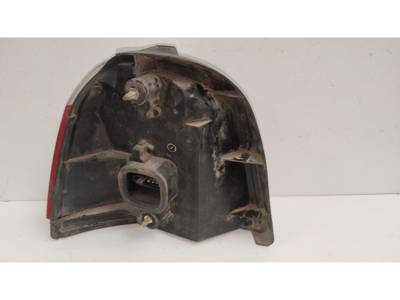 Recambio de piloto trasero derecho para renault twingo (co6) 1.3 (c063/64) referencia OEM IAM 7701203868  