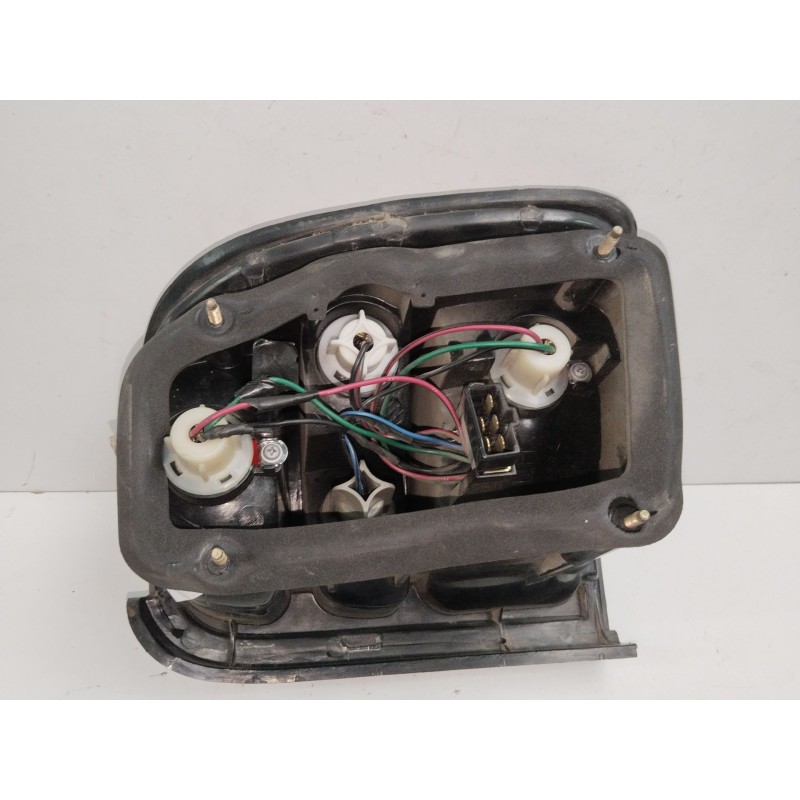 Recambio de piloto trasero izquierdo para kia sportage suv ls (5-ptas.) referencia OEM IAM 0K01L51160A  