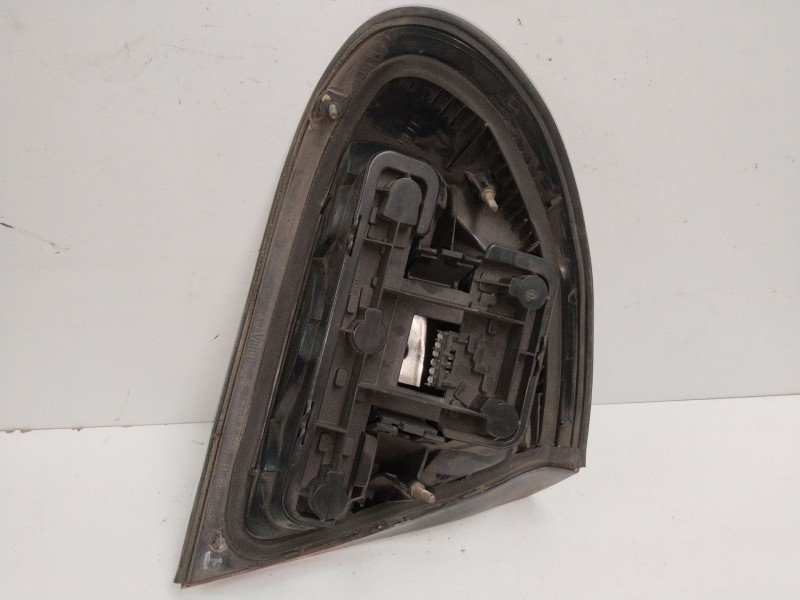 Recambio de piloto trasero derecho para opel tigra 1.4 16v referencia OEM IAM K1222036  