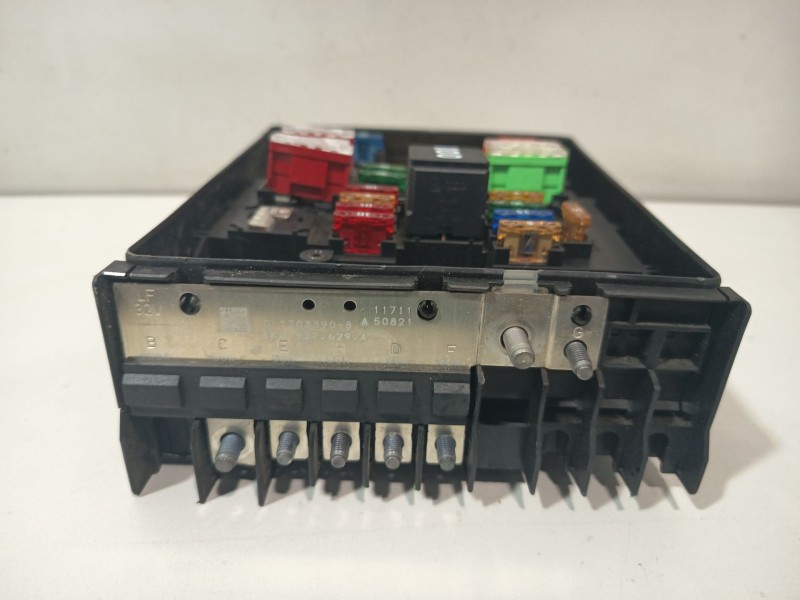 Recambio de caja reles / fusibles para audi a3 (8p1) 2.0 tdi 16v referencia OEM IAM 1K0937125A  