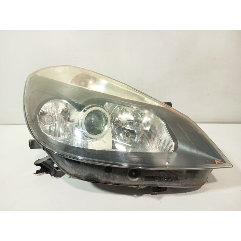 Recambio de faro derecho para renault clio ii (bb_, cb_) 1.5 dci (b/c2j) referencia OEM IAM 260100822R  