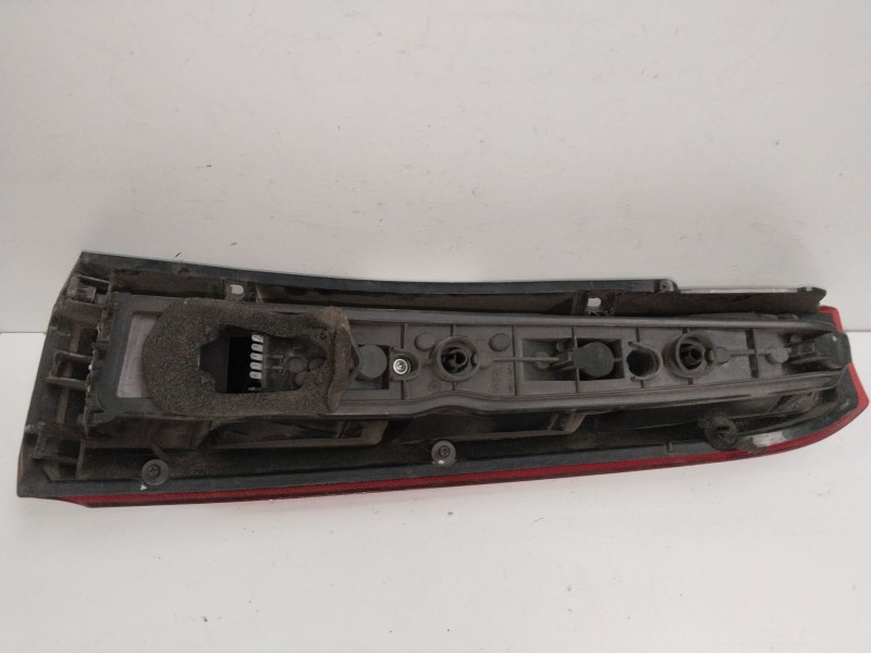 Recambio de piloto trasero izquierdo para opel meriva blue line referencia OEM IAM 93184712  