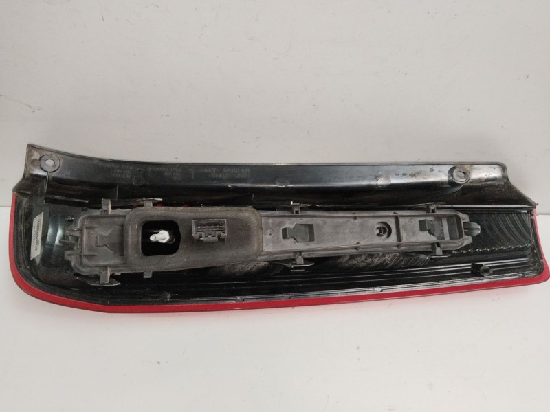 Recambio de piloto trasero izquierdo para ford fiesta (cbk) ghia referencia OEM IAM 1324570  