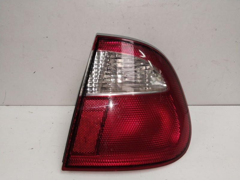 Recambio de piloto trasero derecho para seat cordoba berlina (6k2) stella referencia OEM IAM  89300745 