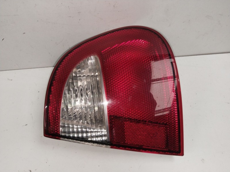 Recambio de piloto trasero derecho para seat cordoba berlina (6k2) stella referencia OEM IAM  89300745 