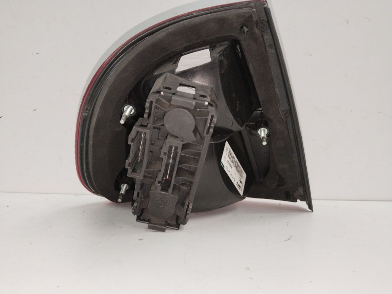 Recambio de piloto trasero derecho para seat cordoba berlina (6k2) stella referencia OEM IAM  89300745 