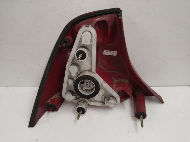 Recambio de piloto trasero derecho para ford focus berlina (cak) ambiente referencia OEM IAM  XS4X134C4BE 