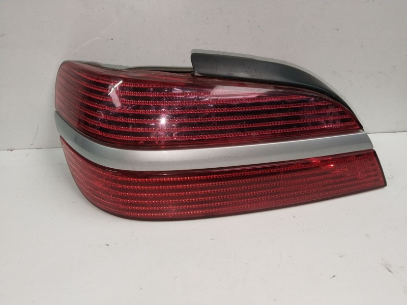 Recambio de piloto trasero izquierdo para peugeot 406 berlina (s1/s2) svdt referencia OEM IAM 9630364877  