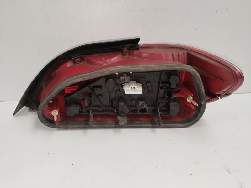 Recambio de piloto trasero izquierdo para peugeot 406 berlina (s1/s2) svdt referencia OEM IAM 9630364877  