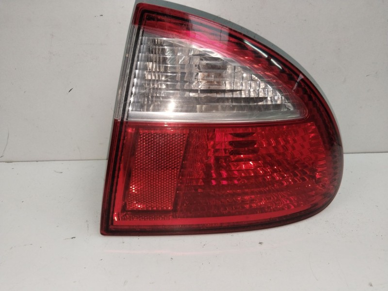 Recambio de piloto trasero derecho para seat leon (1m1) 1.6 16 v referencia OEM IAM 1M6945112  