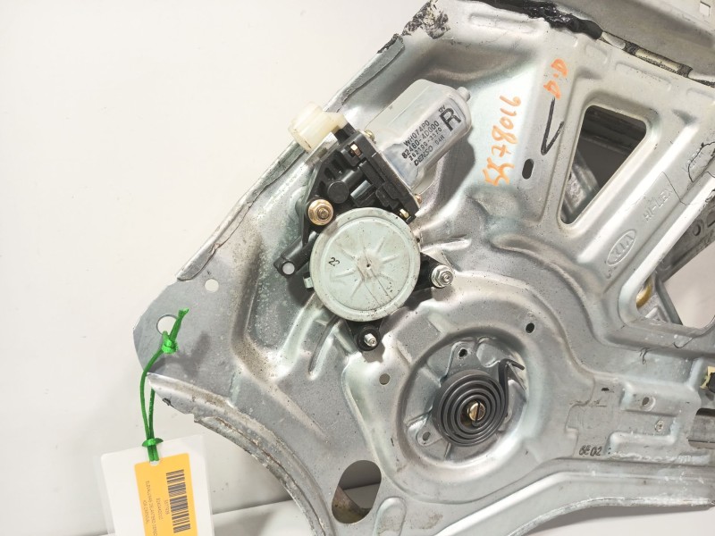 Recambio de elevalunas delantero derecho para kia carnival 2.9 crdi vgt active referencia OEM IAM 824044D010 824604D000 
