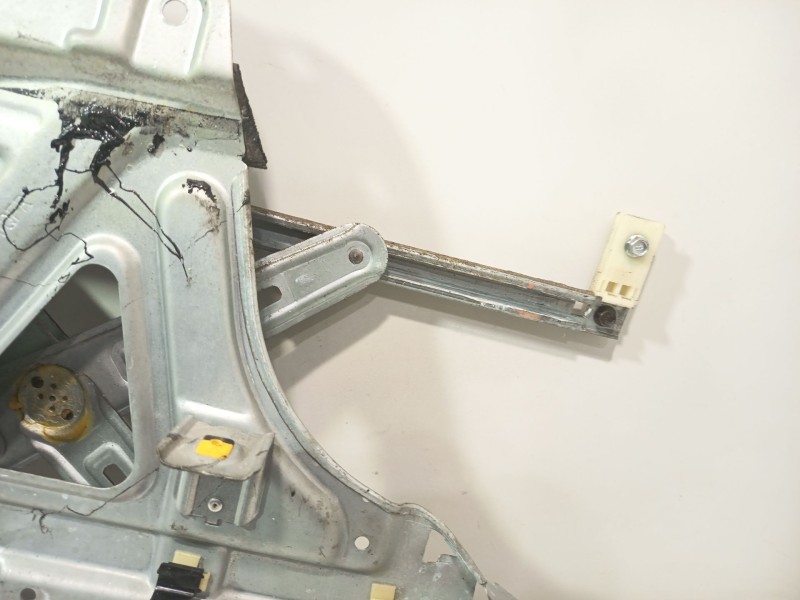 Recambio de elevalunas delantero derecho para kia carnival 2.9 crdi vgt active referencia OEM IAM 824044D010 824604D000 