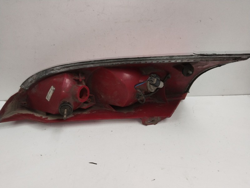 Recambio de piloto trasero derecho para ford focus berlina (cak) ambiente referencia OEM IAM 1150021  