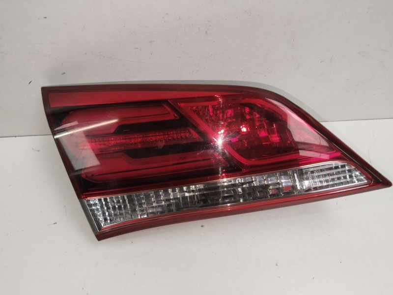 Recambio de piloto porton trasero izquierdo para hyundai i40 cab bluedrive referencia OEM IAM 924303Z600  