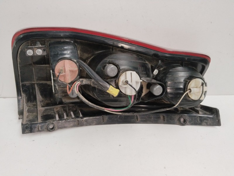 Recambio de piloto trasero derecho para hyundai matrix (fc) 1.6 gls referencia OEM IAM 9240217010  