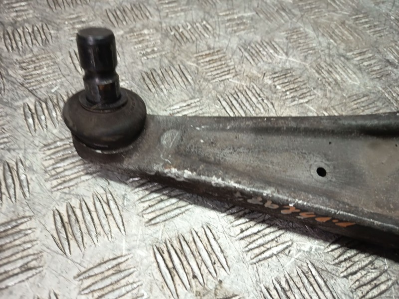 Recambio de brazo suspension inferior delantero derecho para opel astra j (p10) 1.6 (68) referencia OEM IAM 13463244  