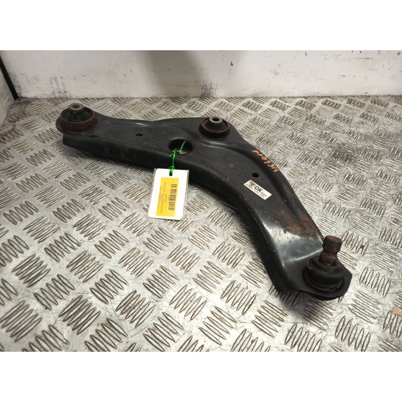 Recambio de brazo suspension inferior delantero derecho para nissan qashqai ii (j11, j11_) 1.5 dci referencia OEM IAM 545004EA0B