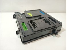 Recambio de caja reles / fusibles para renault megane iii berlina 5 p dynamique referencia OEM IAM 284B13640R   2