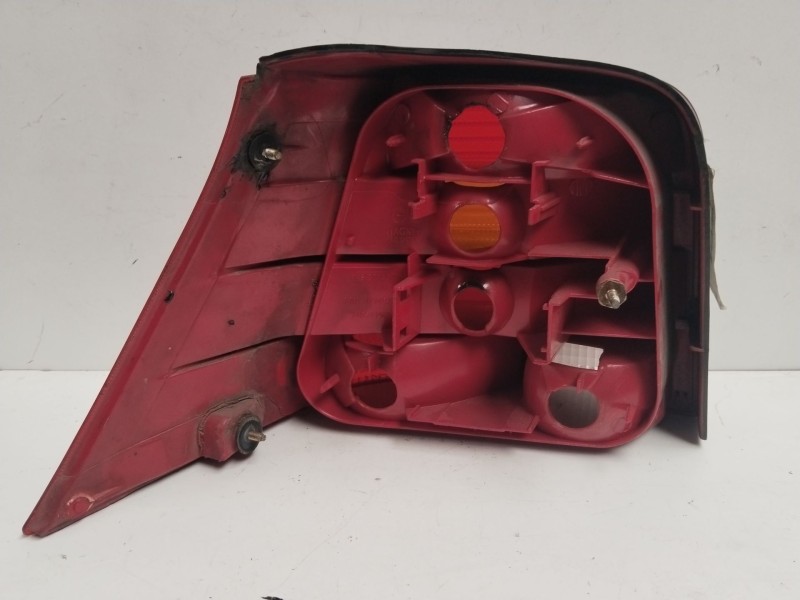 Recambio de piloto delantero derecho para volkswagen golf iv berlina (1j1) conceptline referencia OEM IAM 3B0949117C  