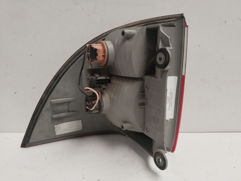 Recambio de piloto trasero derecho para saab 9-5 berlina 2.3 t arc referencia OEM IAM 5142203  