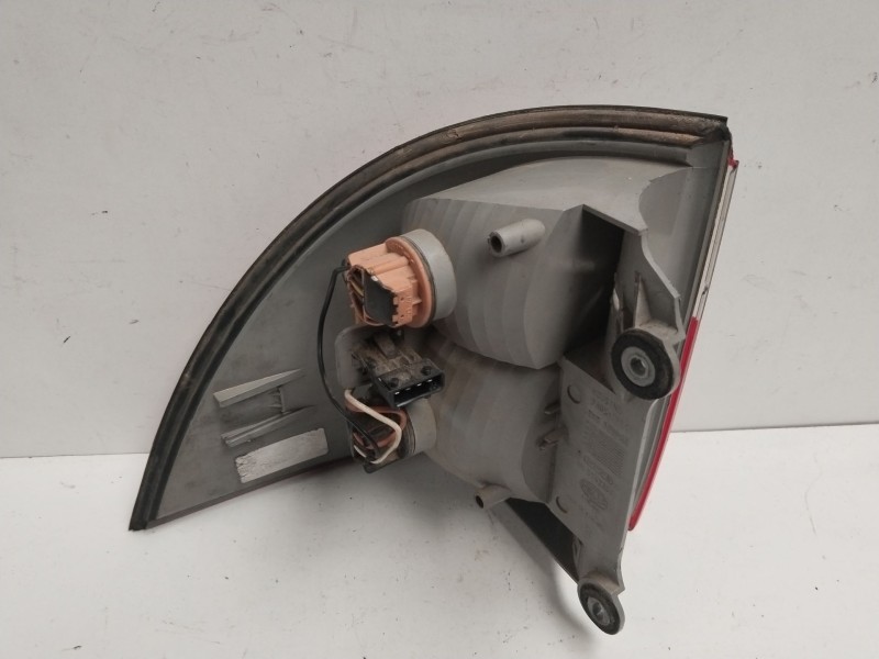 Recambio de piloto trasero derecho para saab 9-5 berlina 2.3 t arc referencia OEM IAM 5142203  