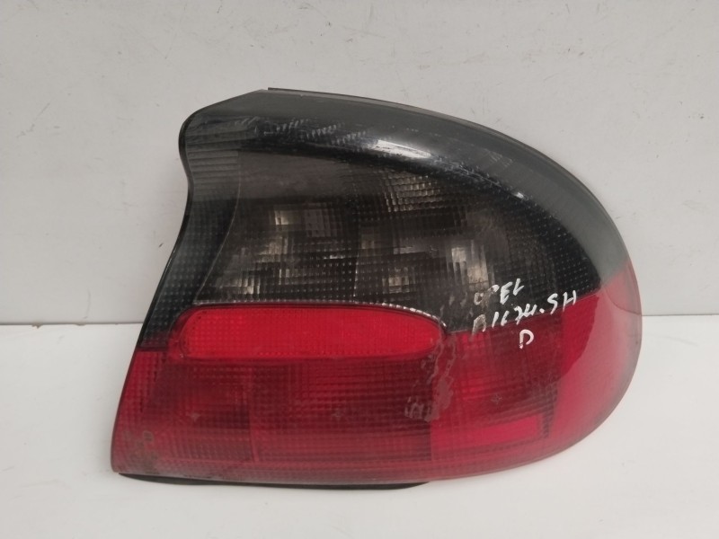 Recambio de piloto trasero derecho para opel tigra 1.6 16v referencia OEM IAM 67629040  