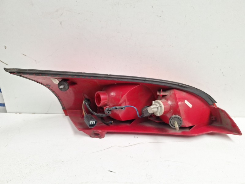 Recambio de piloto trasero izquierdo para ford focus berlina (cak) ambiente referencia OEM IAM 1214223  