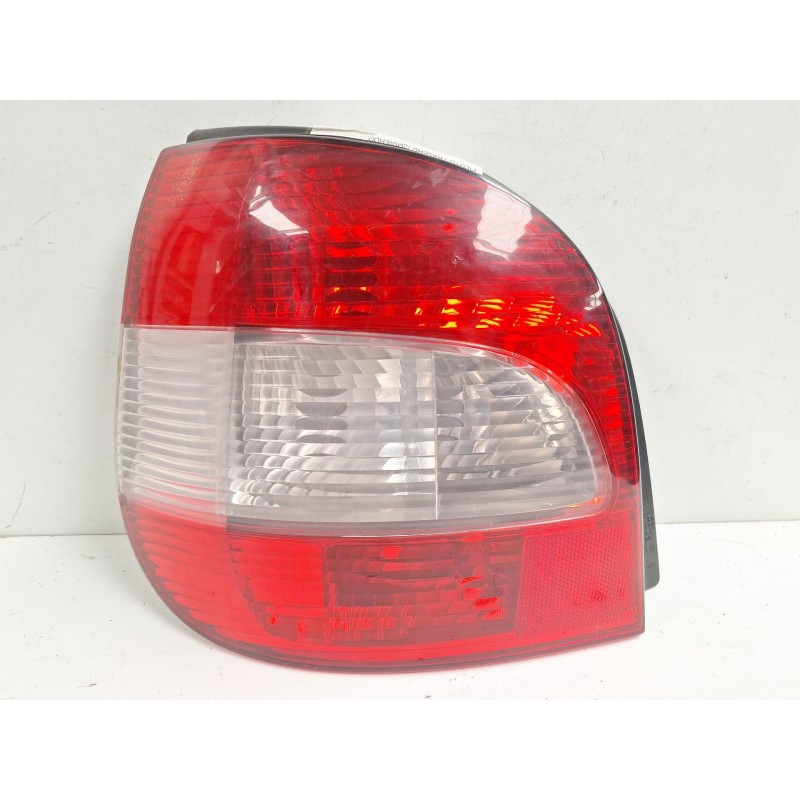 Recambio de piloto trasero izquierdo para renault megane i scenic (ja0) 1.6 16v kaleido referencia OEM IAM 7701042406  