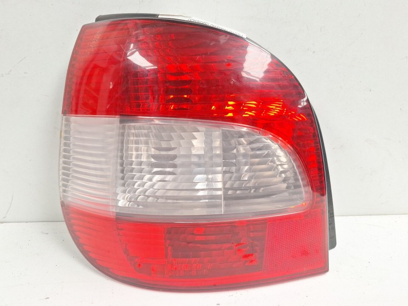 Recambio de piloto trasero izquierdo para renault megane i scenic (ja0) 1.6 16v kaleido referencia OEM IAM 7701042406  