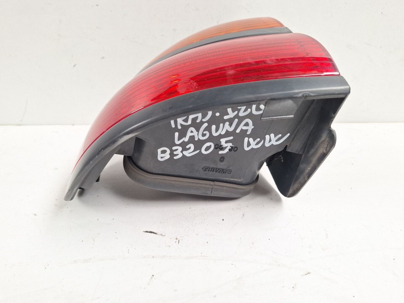 Recambio de piloto trasero izquierdo para renault laguna (b56) 1.8 16v rt referencia OEM IAM 7700420122  