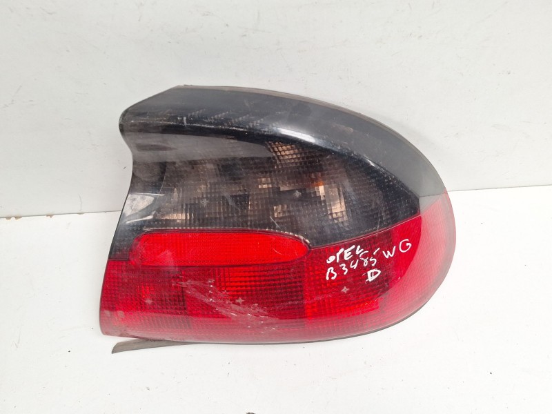 Recambio de piloto trasero derecho para opel tigra 1.6 16v referencia OEM IAM 67629040  