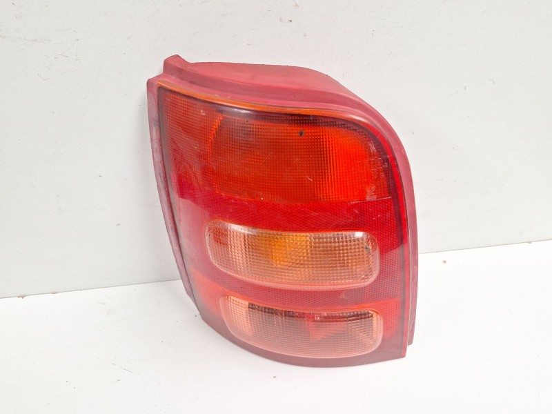 Recambio de piloto trasero izquierdo para nissan micra (k11) comfort referencia OEM IAM B65556F600  