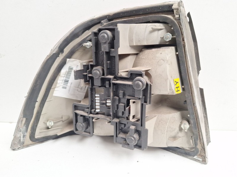 Recambio de piloto trasero derecho para opel vectra b berlina básico (1999) referencia OEM IAM 09119528  