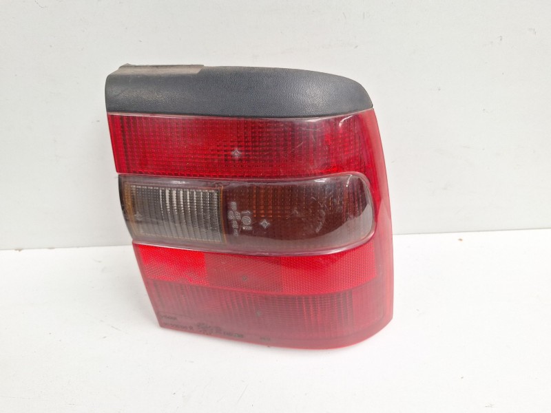 Recambio de piloto trasero derecho para opel vectra a cd referencia OEM IAM 1223138  