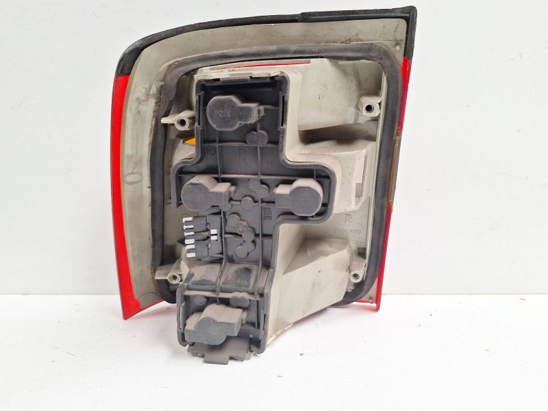 Recambio de piloto trasero derecho para opel vectra a cd referencia OEM IAM 1223138  