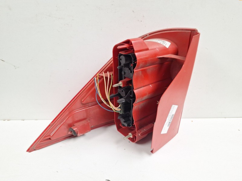 Recambio de piloto trasero izquierdo para peugeot 1007 sporty referencia OEM IAM 9646116980  