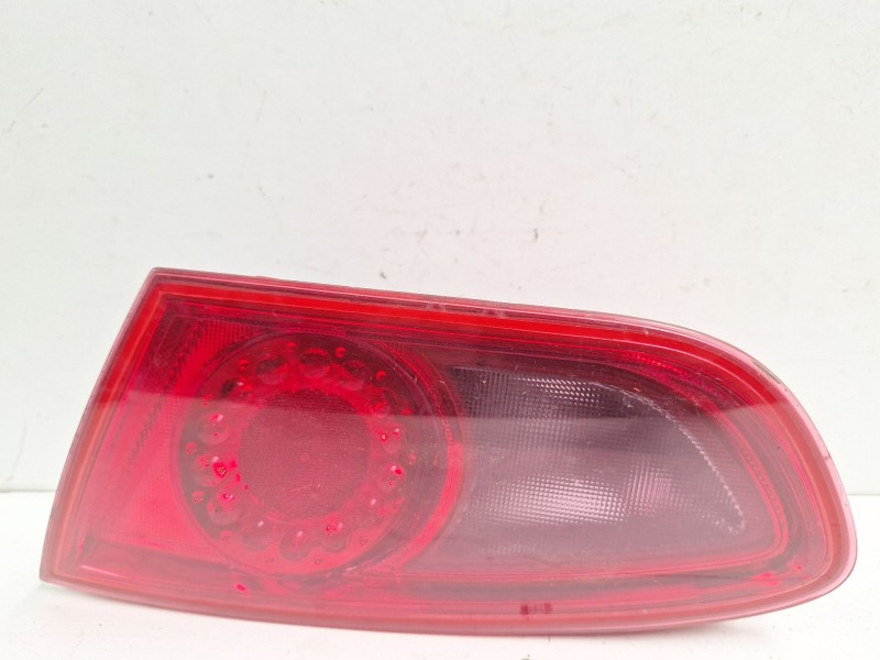 Recambio de piloto porton trasero derecho para seat leon (1p1) comfort limited referencia OEM IAM 89320301  