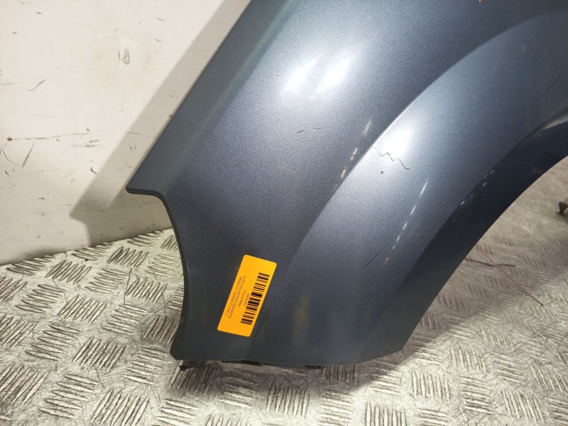 Recambio de aleta delantera izquierda para renault twingo ii (cn0_) 1.5 dci (cn0e) referencia OEM IAM 7701478881  