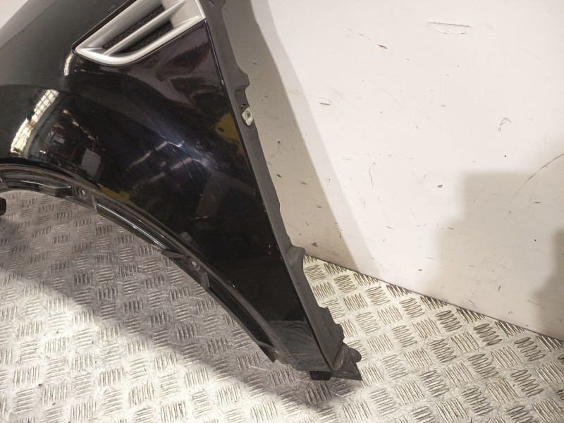 Recambio de aleta delantera izquierda para ford kuga i 2.0 tdci referencia OEM IAM 1633115  